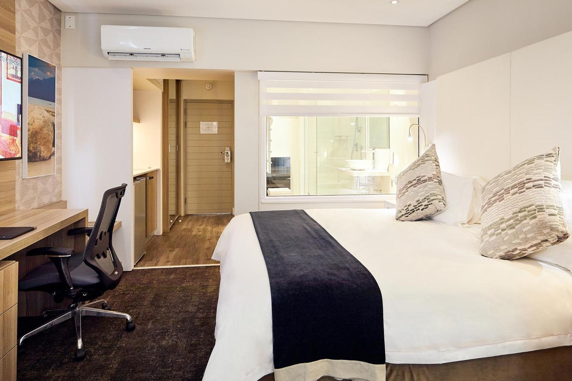 First Group Riviera Suites Cape Town Exterior foto